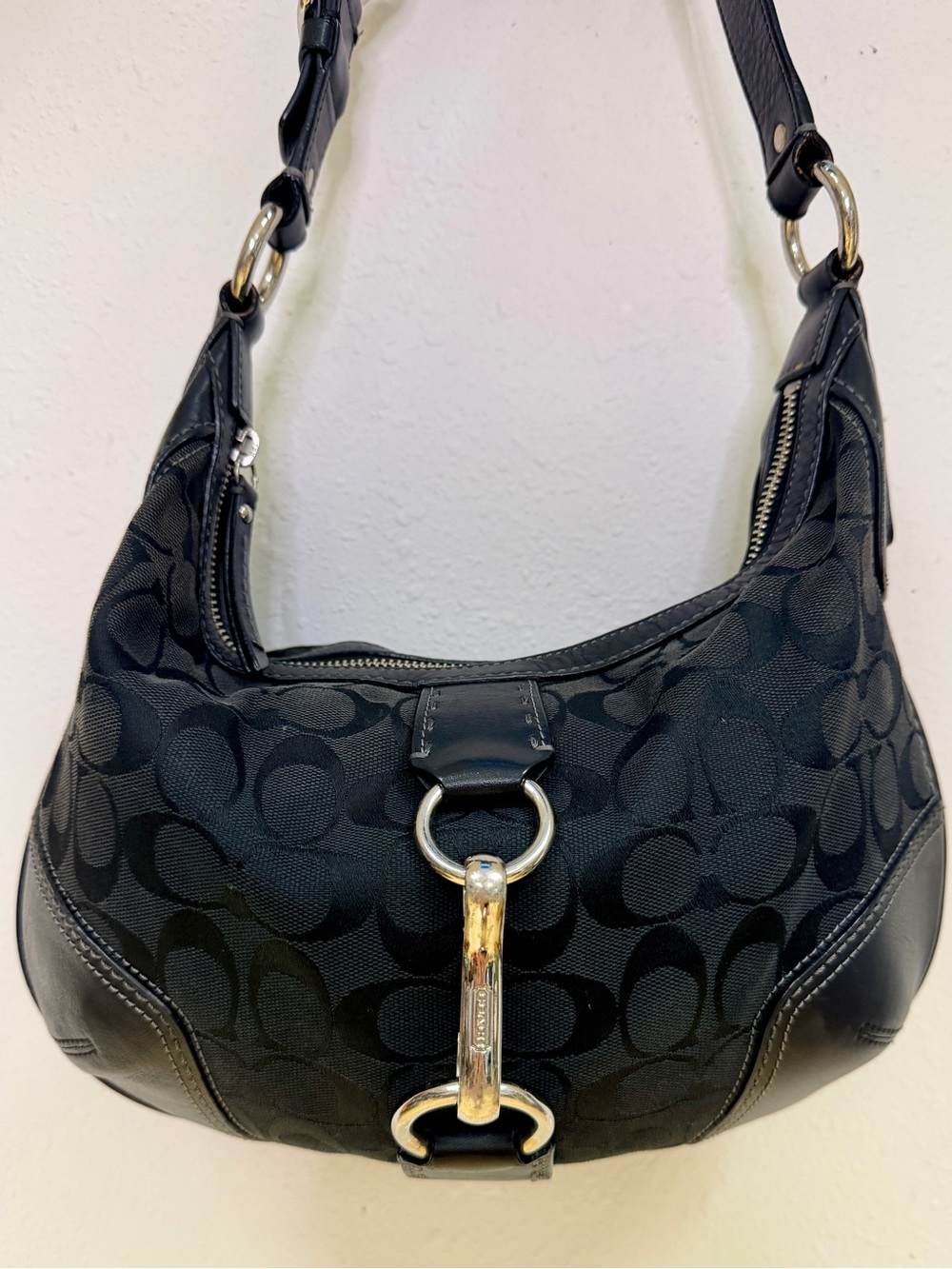 Coach Hamptons Signature Hobo Bag Black Jacquard Canvas Leather Shoulder Purse